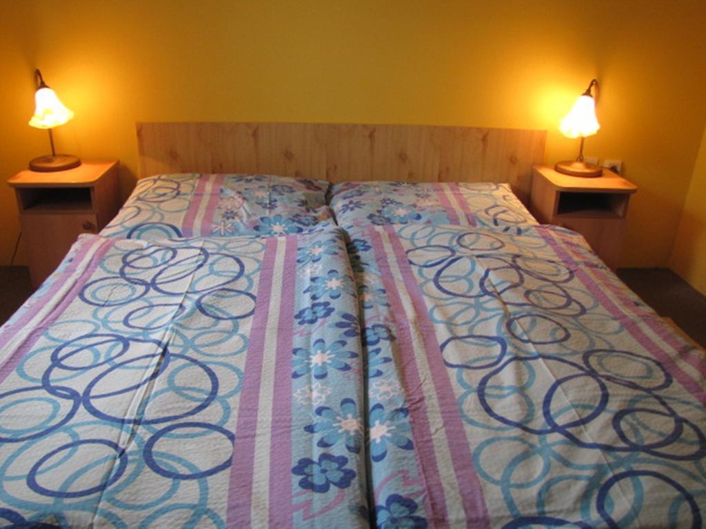 Privat Magdalena Apartment เบเชนยอวา ห้อง รูปภาพ