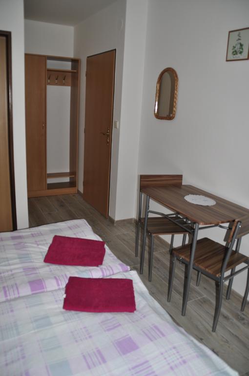 Privat Magdalena Apartment เบเชนยอวา ภายนอก รูปภาพ