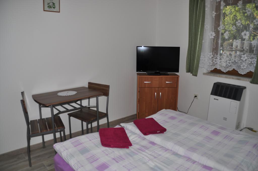 Privat Magdalena Apartment เบเชนยอวา ภายนอก รูปภาพ